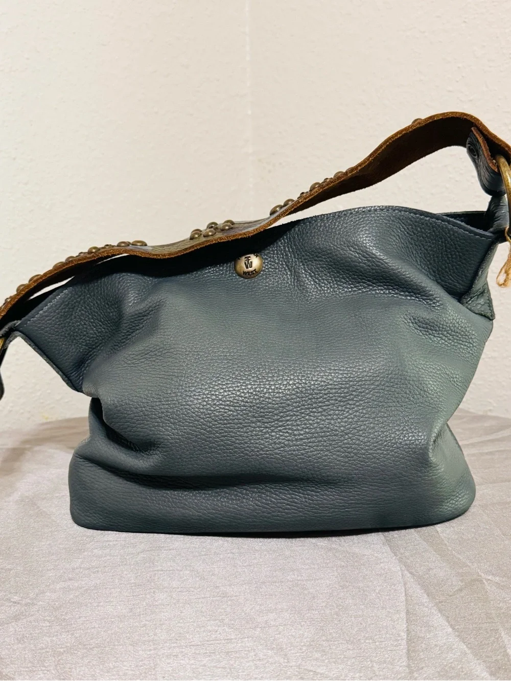 Pebbled Leather Hobo Shoulder Bag in gray (dark)  with Brown Strap
